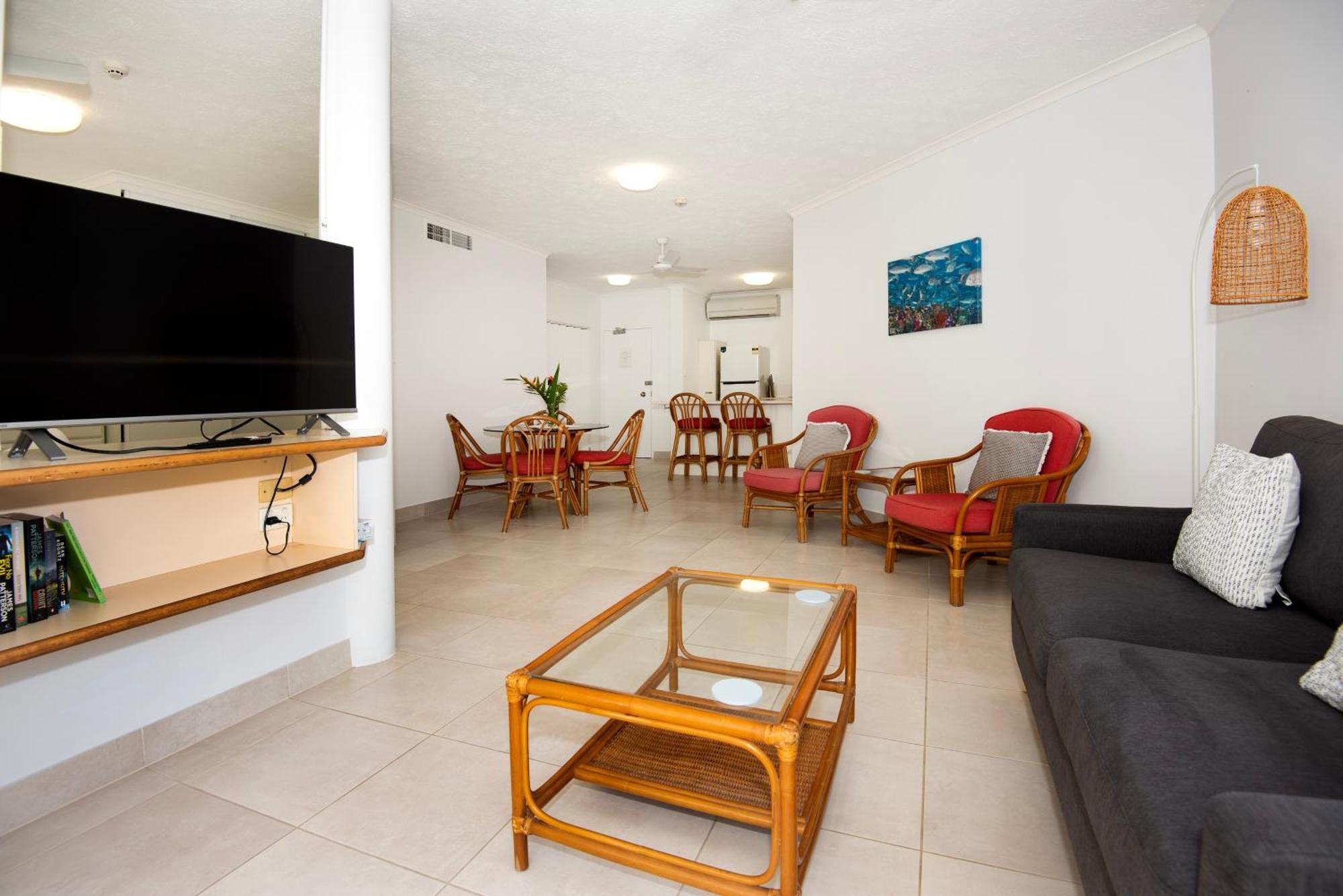 Golden Sands Beachfront Resort Yorkeys Knob المظهر الخارجي الصورة